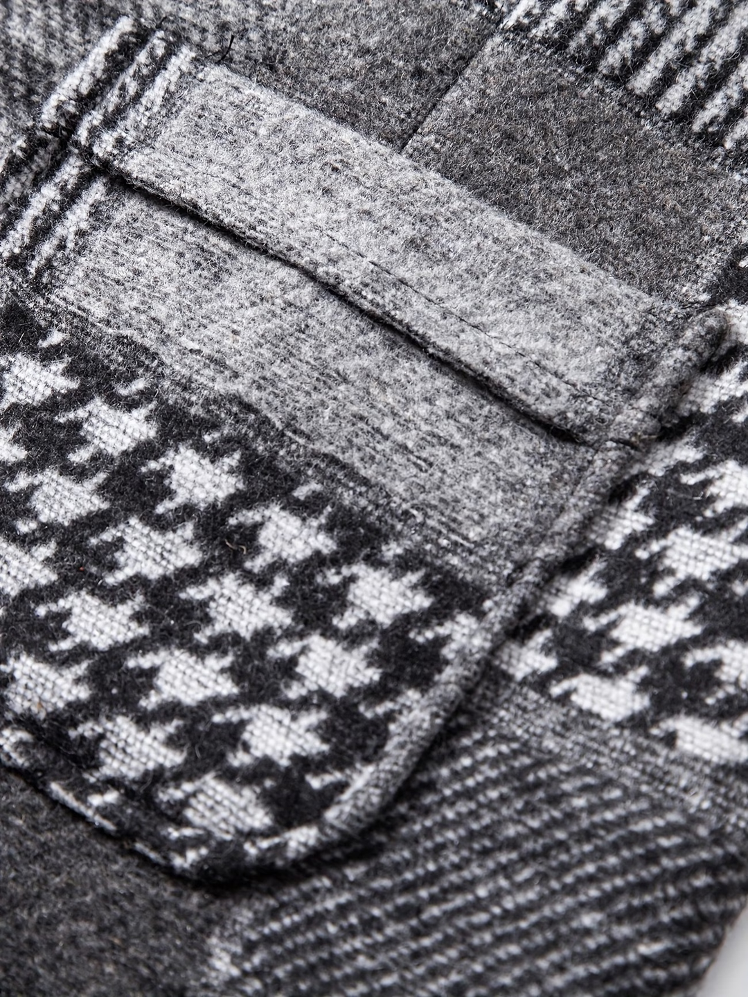 Leo | Gilet Tweed Patchwork Motif Chevron